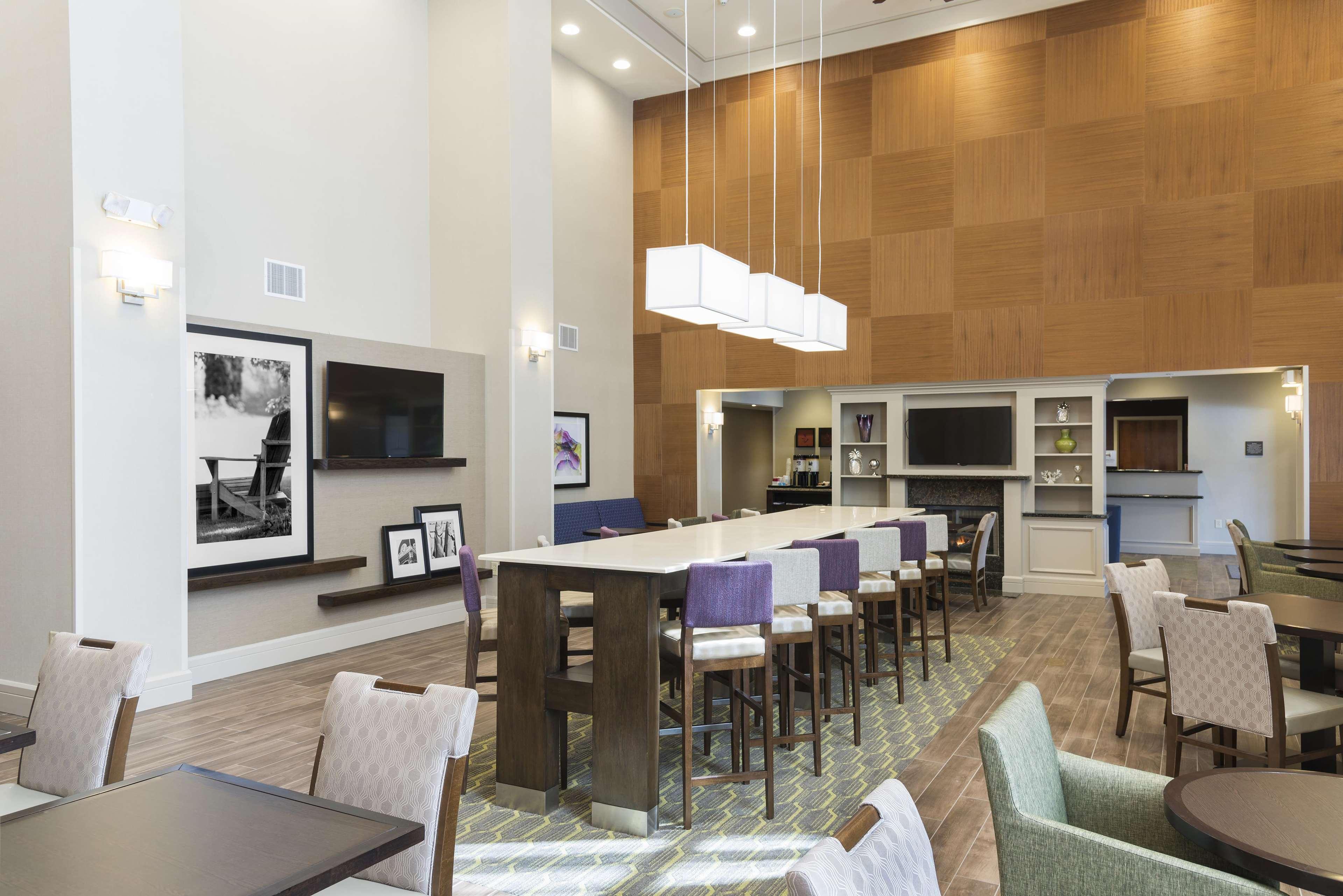 Hampton Inn & Suites Hartford-Manchester Zewnętrze zdjęcie