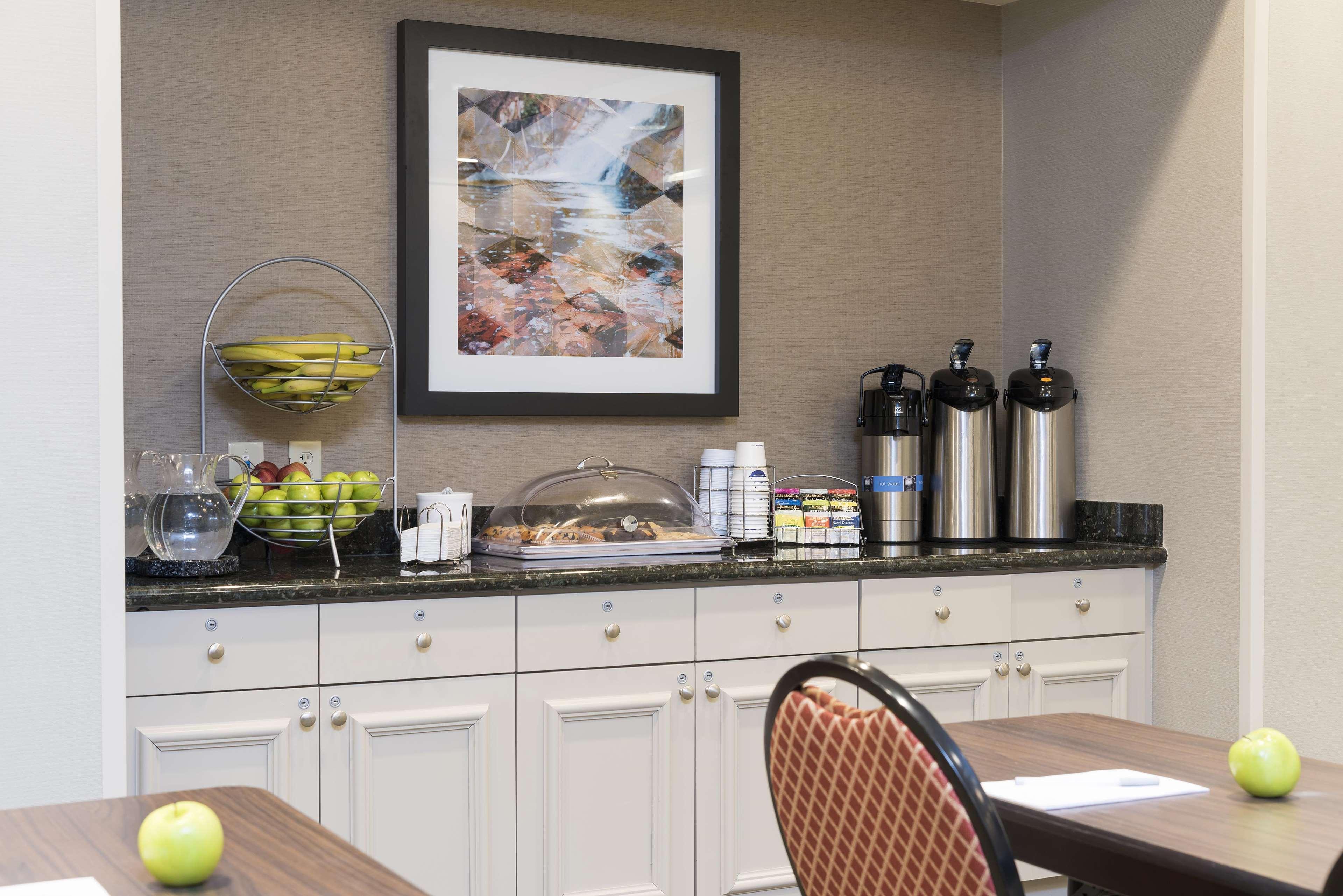Hampton Inn & Suites Hartford-Manchester Zewnętrze zdjęcie