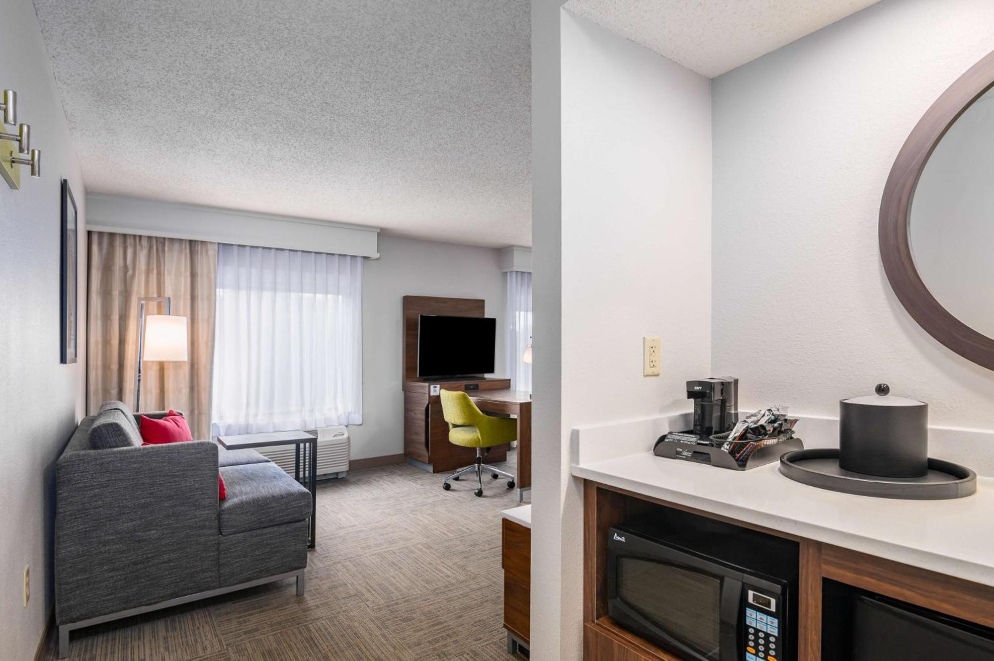 Hampton Inn & Suites Hartford-Manchester Zewnętrze zdjęcie