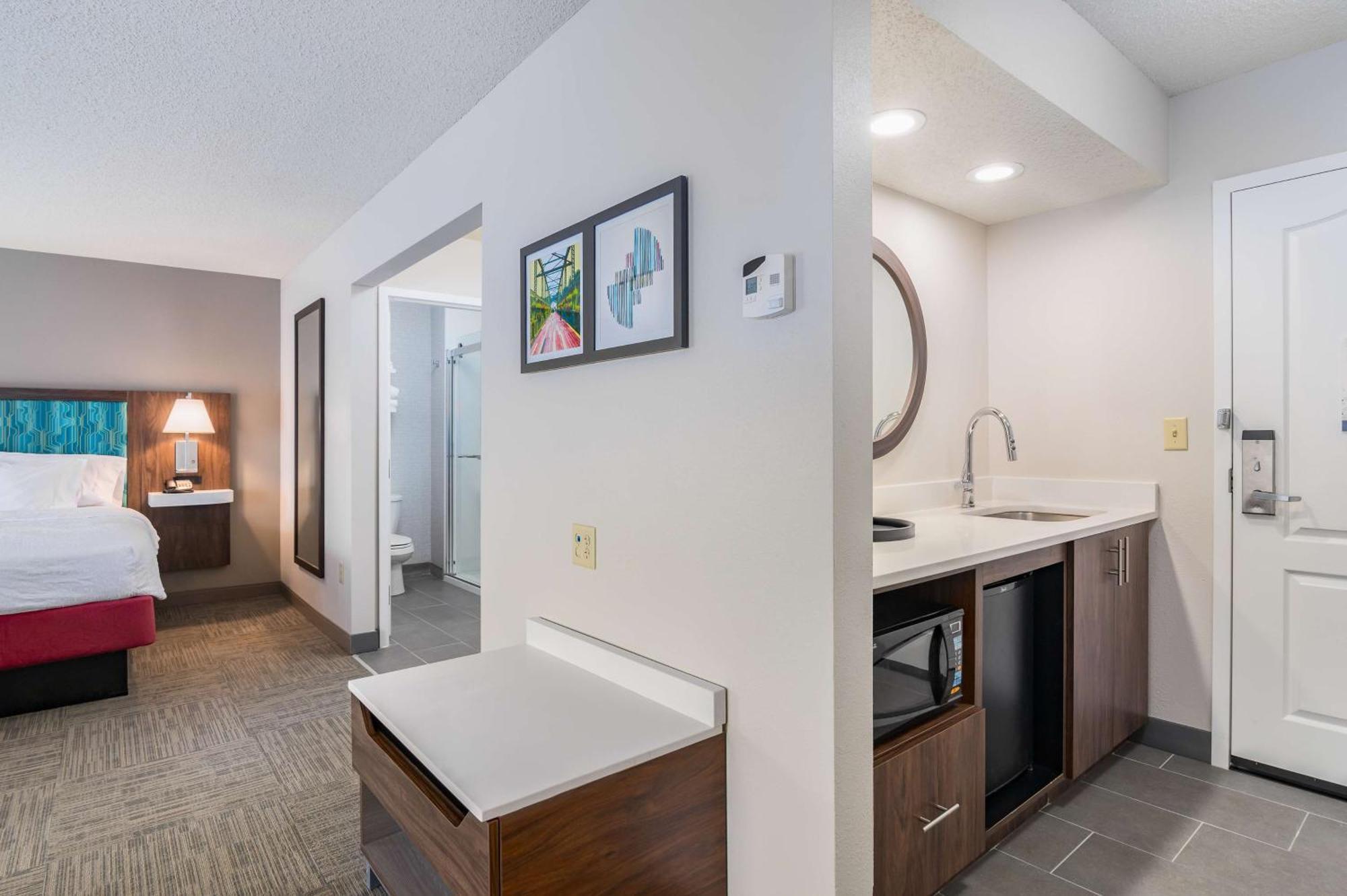 Hampton Inn & Suites Hartford-Manchester Zewnętrze zdjęcie