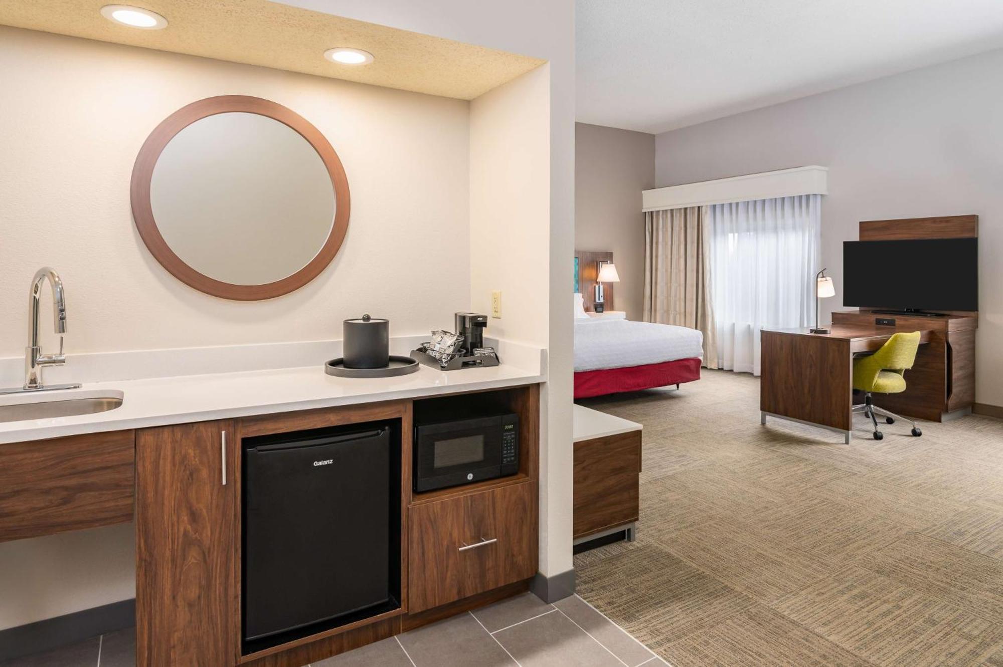 Hampton Inn & Suites Hartford-Manchester Zewnętrze zdjęcie
