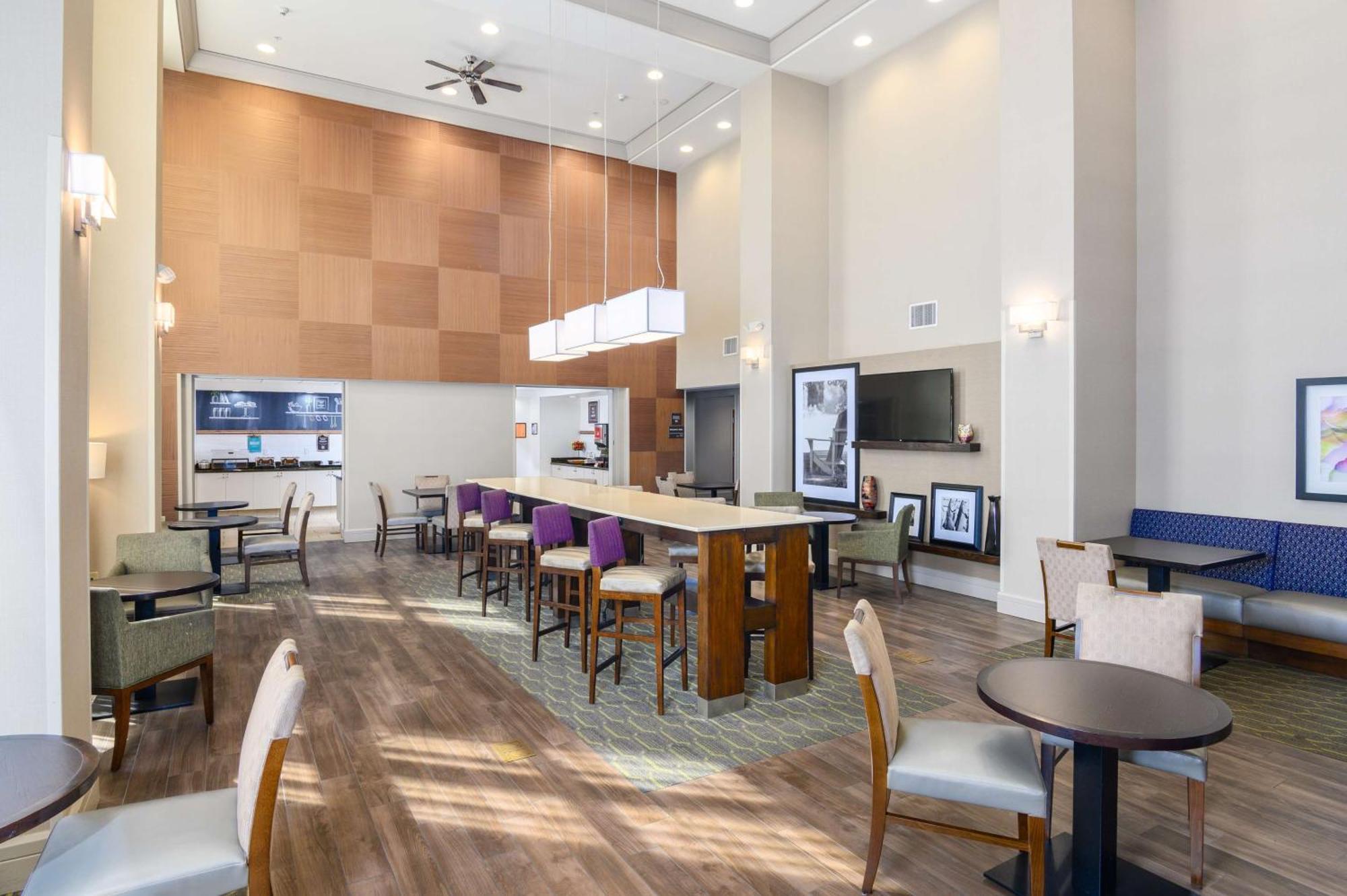 Hampton Inn & Suites Hartford-Manchester Zewnętrze zdjęcie